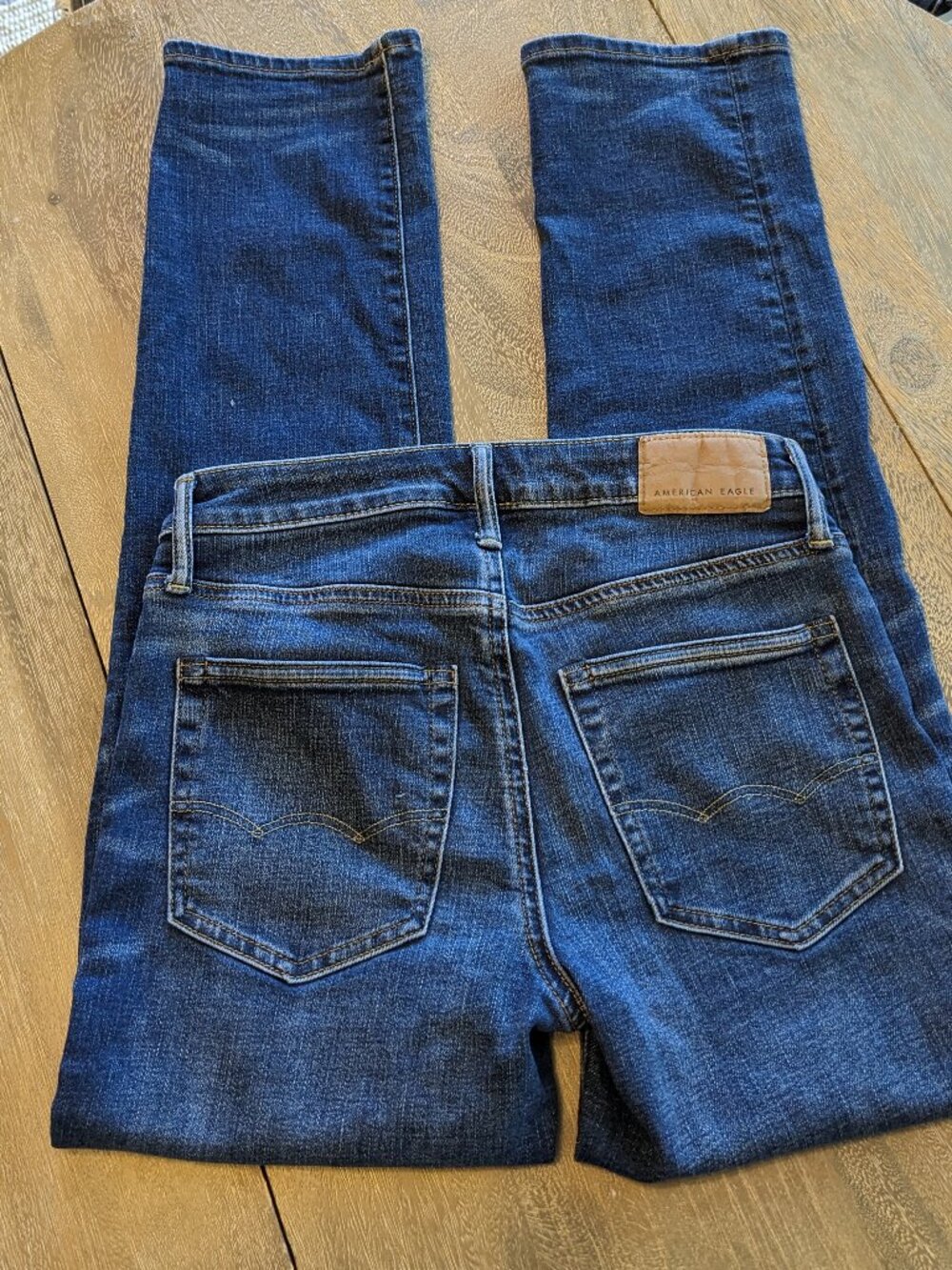 American Eagle Dark Wash Distressed Original Straight Airflex Blue Jeans Size 26 - Picture 13 of 15